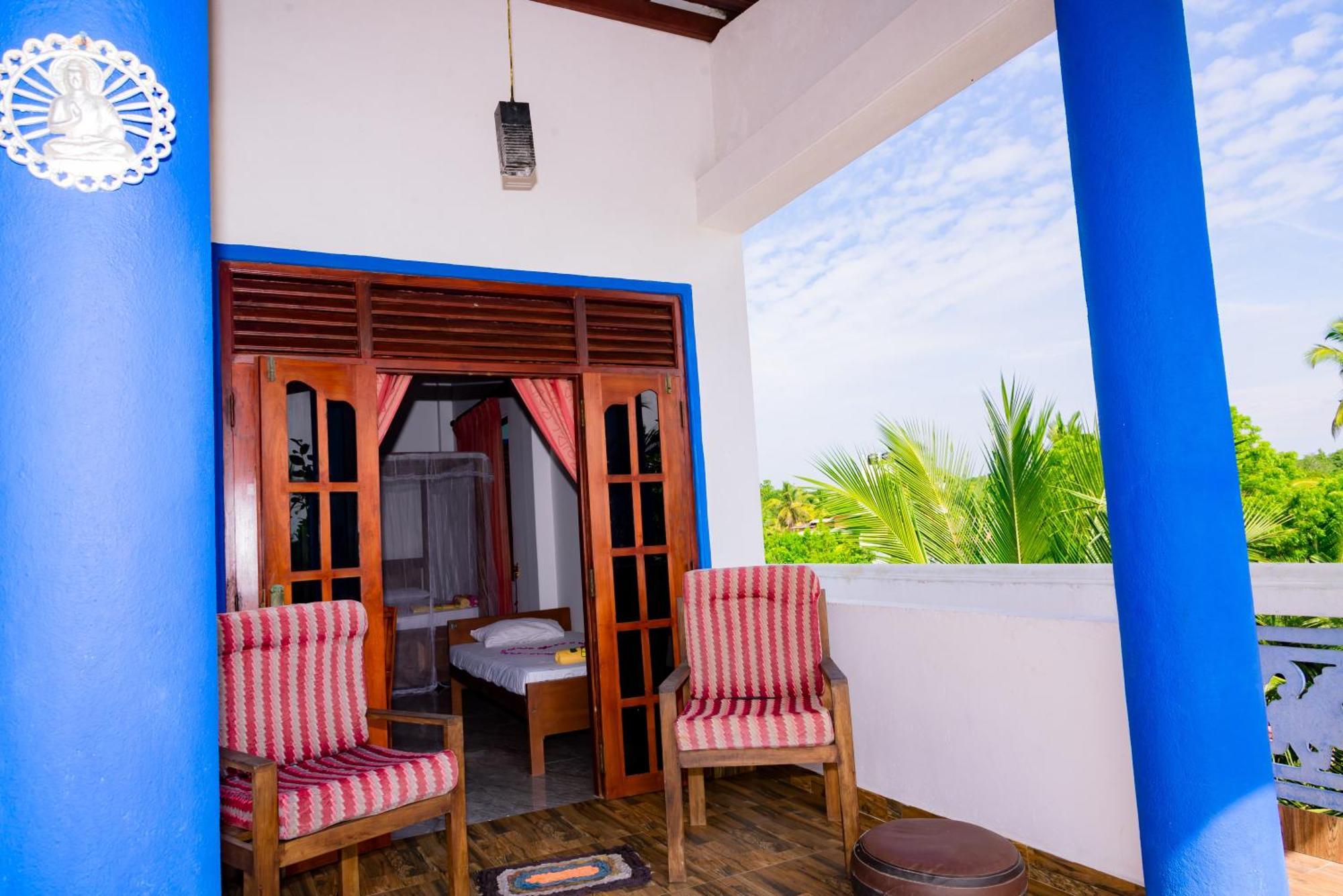 Golden Surfer Beach Hotel Tangalle Extérieur photo