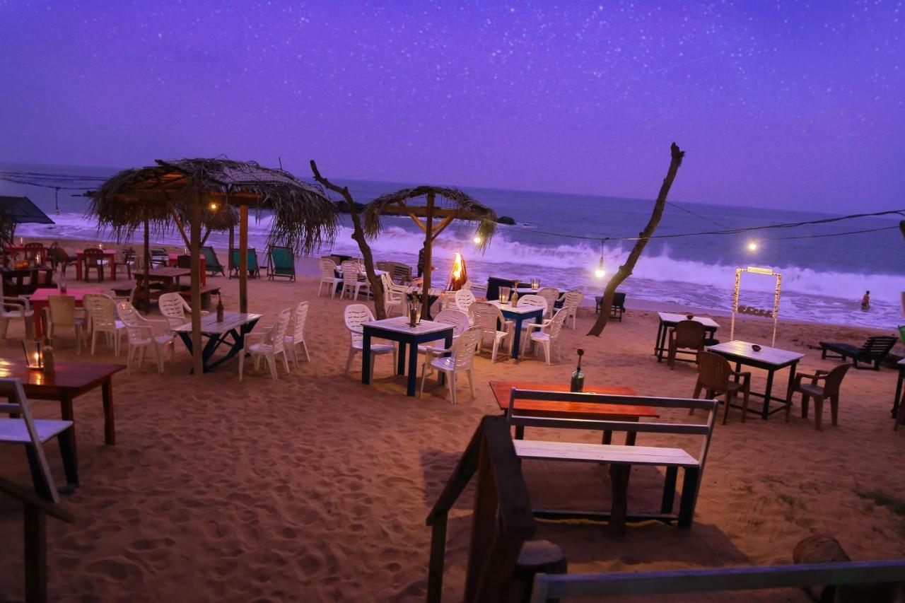 Golden Surfer Beach Hotel Tangalle Extérieur photo