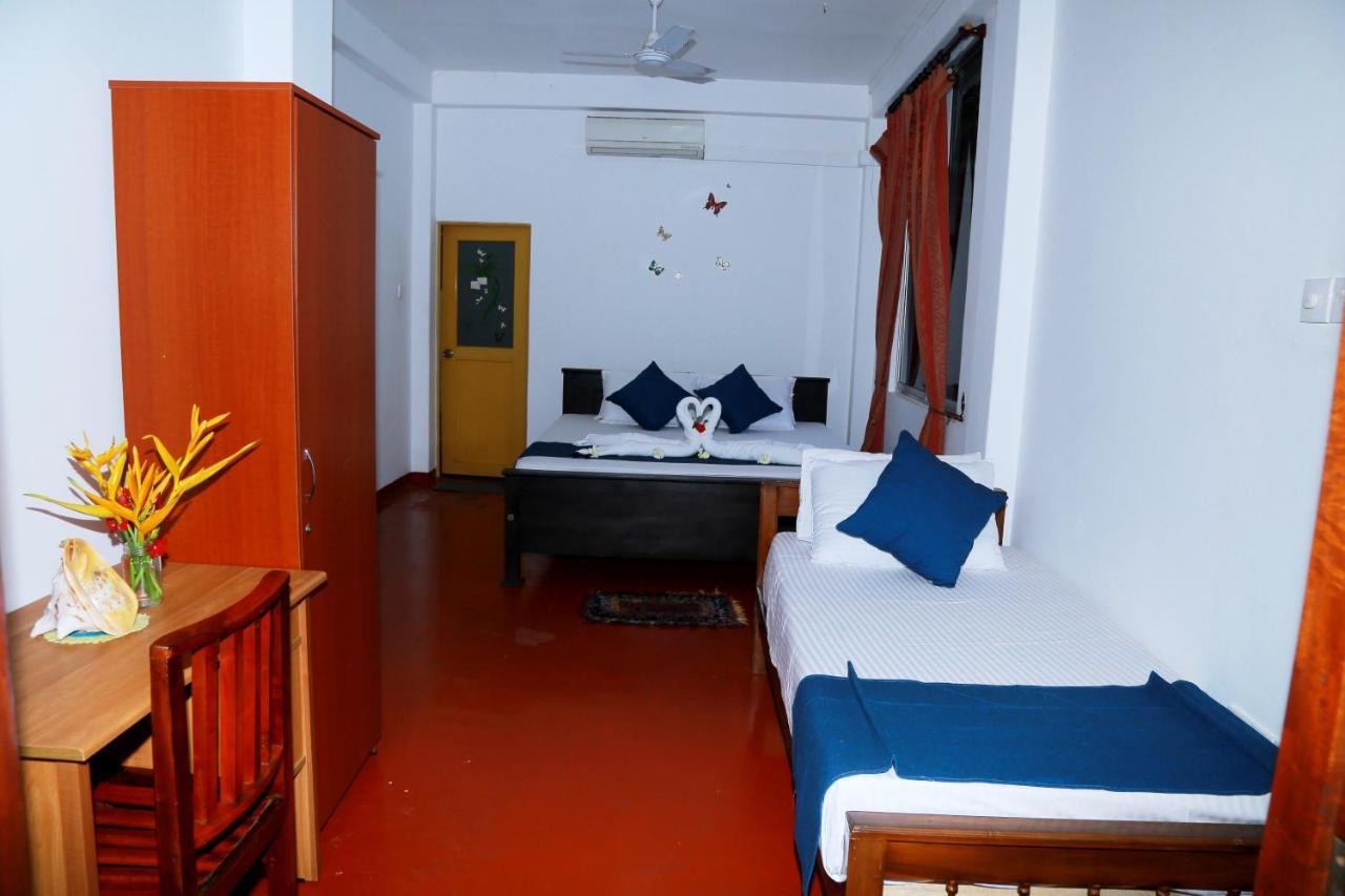 Golden Surfer Beach Hotel Tangalle Extérieur photo